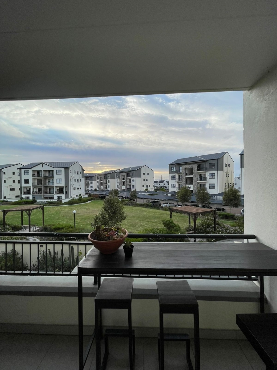 2 Bedroom Property for Sale in The Huntsman Western Cape